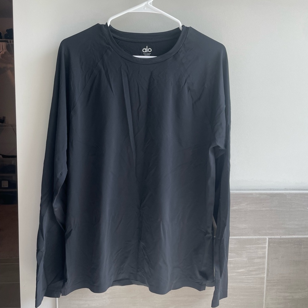 Alo LS Yoga shirt, Condition Like New, Size Medium, Color Black